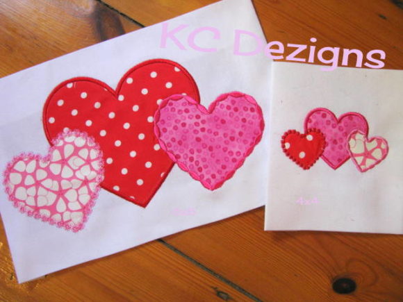 Linked Hearts Applique: A Charming Valentine's Design